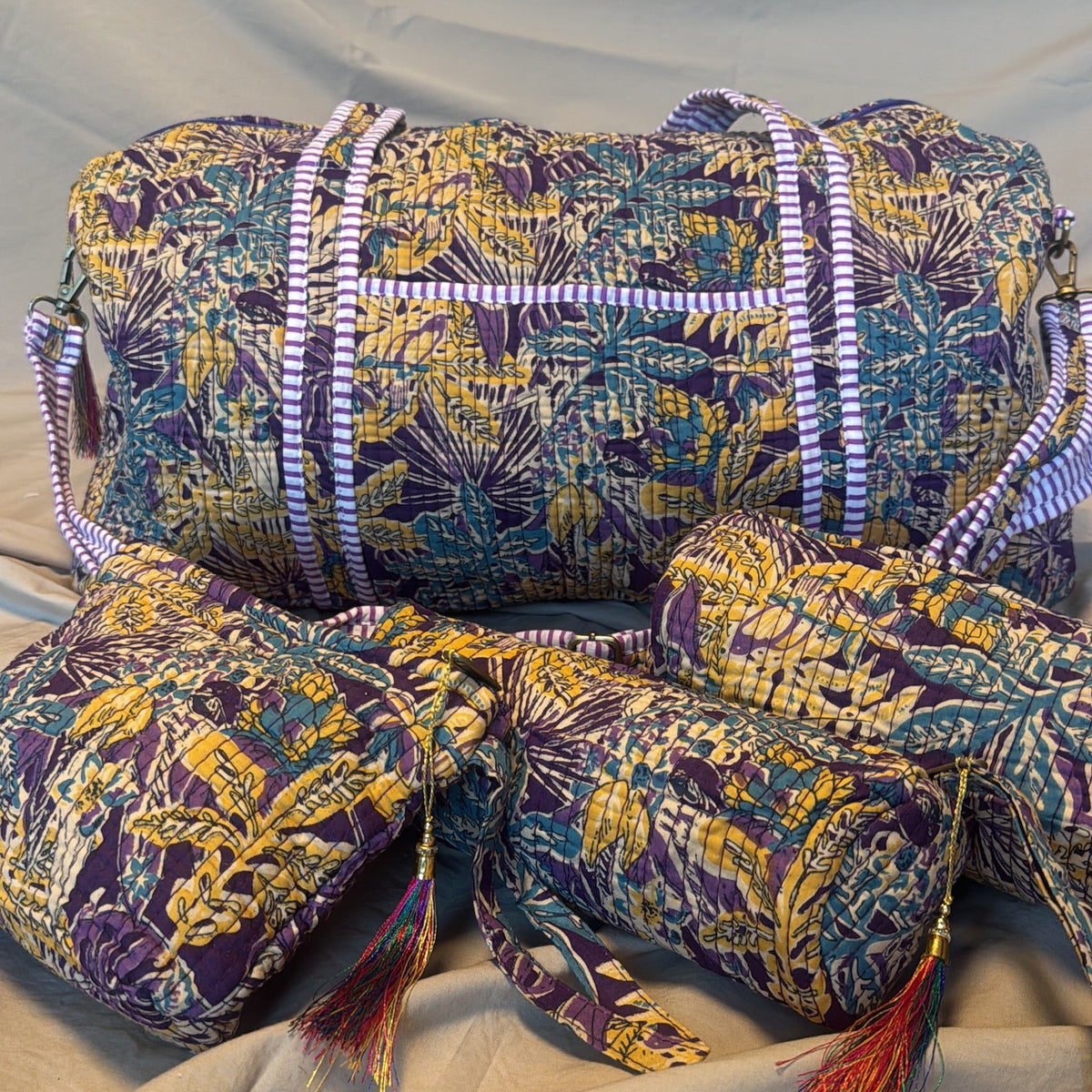 Bolso de viaje + 3 neceseres