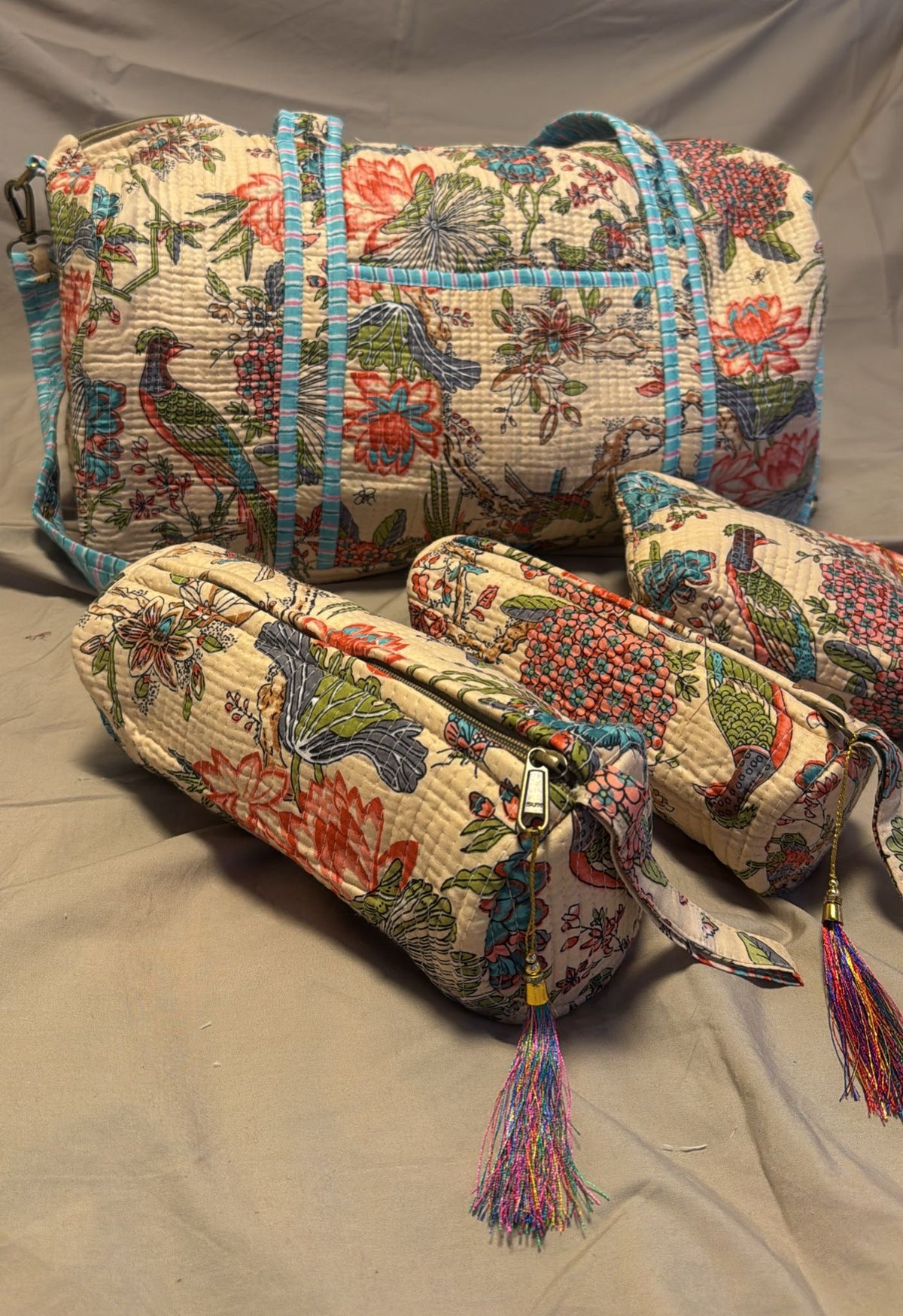 Bolso de viaje + 3 neceseres