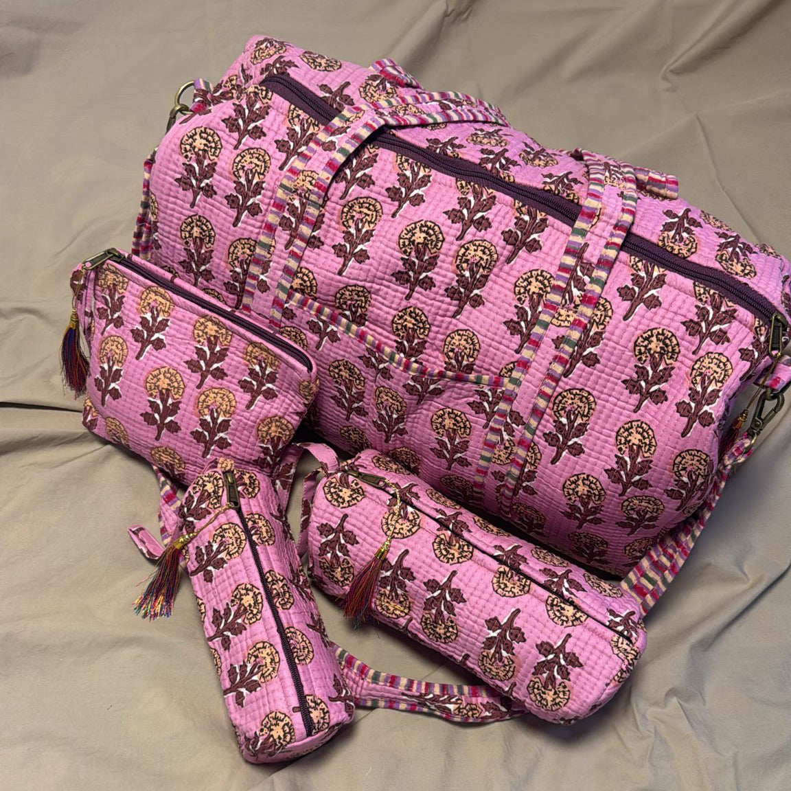 Bolso de viaje + 3 neceseres
