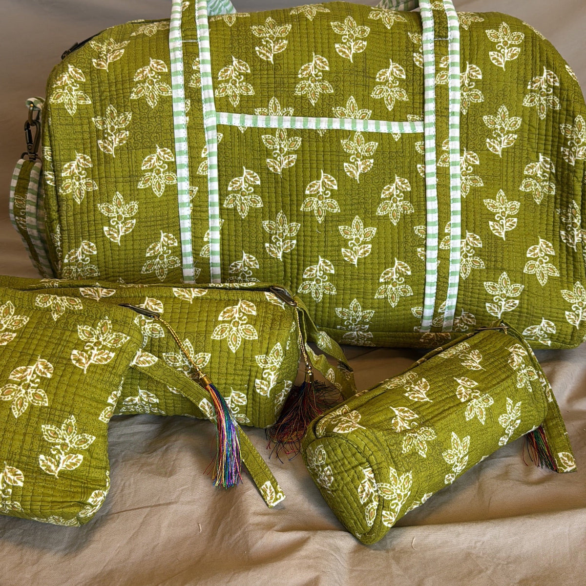 Bolso de viaje + 3 neceseres