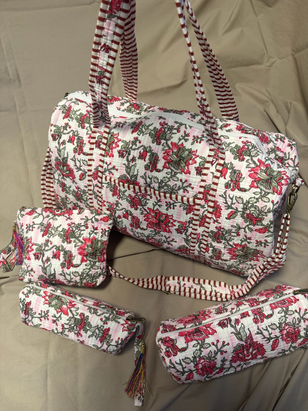 Bolso de viaje + 3 neceseres