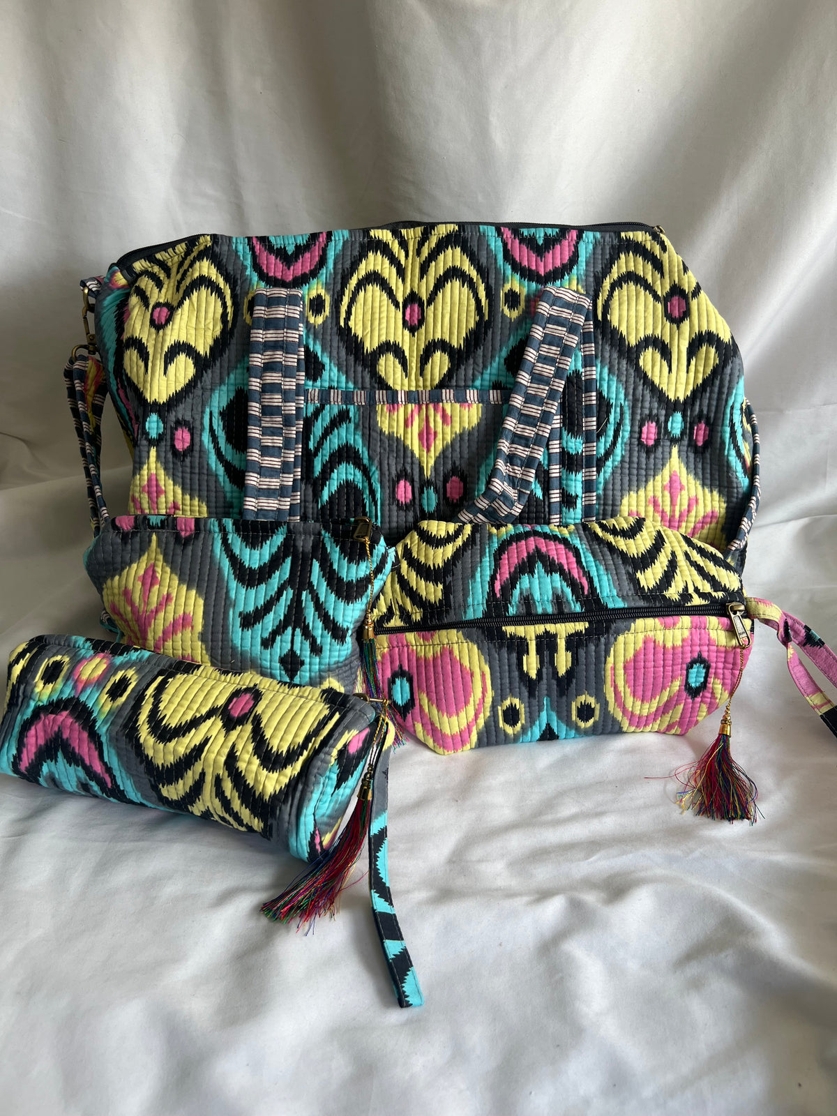 Bolso de viaje + 3 neceseres