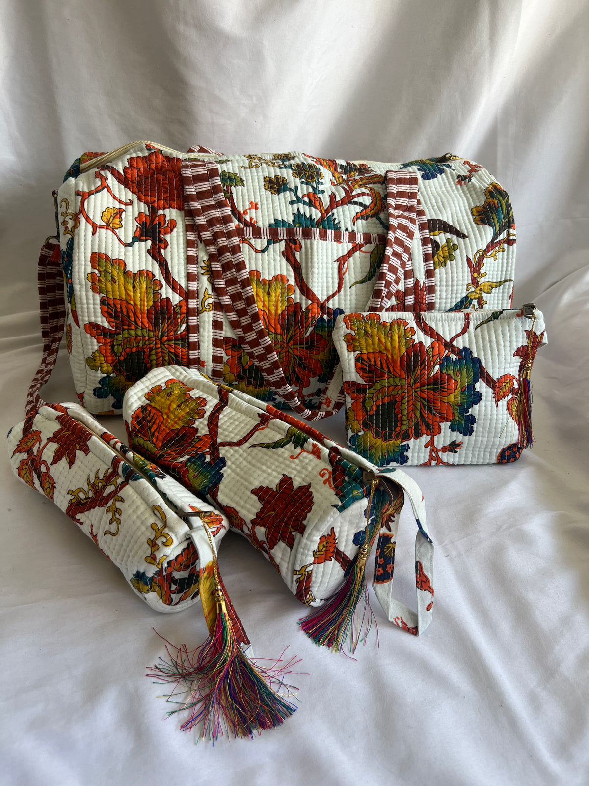 Bolso de viaje + 3 neceseres